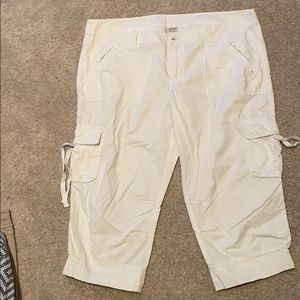 Espririt white cotton capris